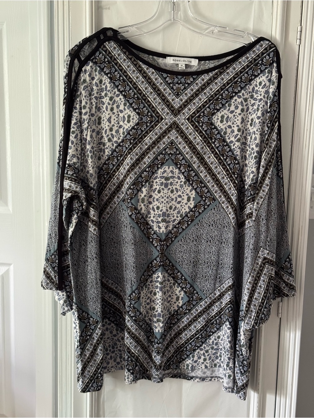 Rose & Olive Black and Blue-Gray Printed Tunic Top 3/4 Sleeves Size 3X
